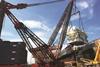 Heavy lifting crane