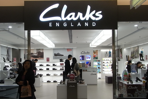 clarks store manager salary off 64 